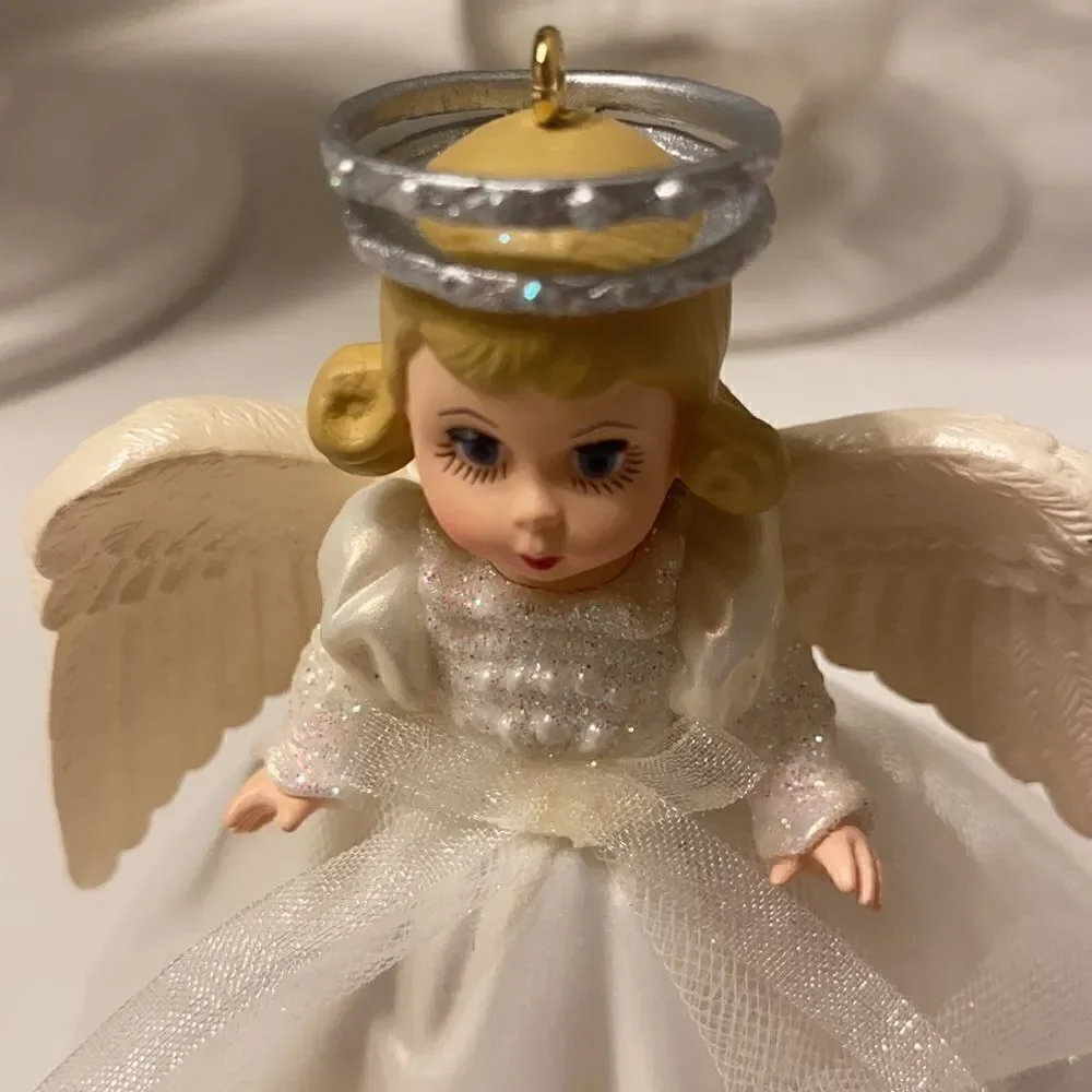 HALLMARK 2000 #3 TWILIGHT ANGEL MADAME ALEXANDER